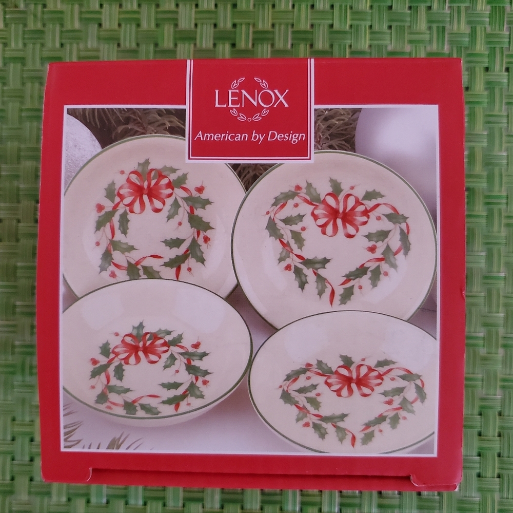 Set of 4 Lenox Holiday Collection Dipping Bowl Set